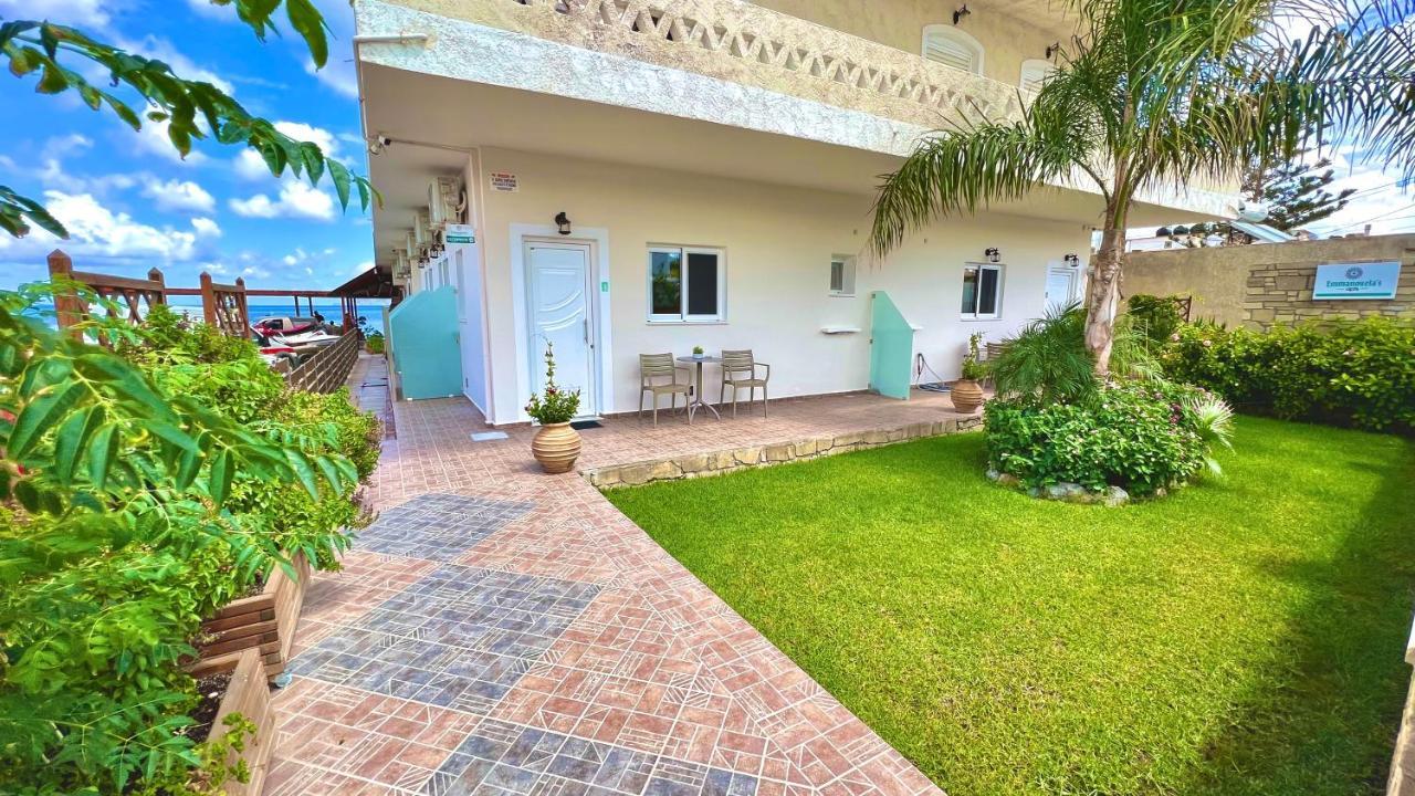 Emmanouela's Apts Appartement *